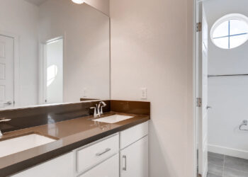 Flying-Nell-Court-04